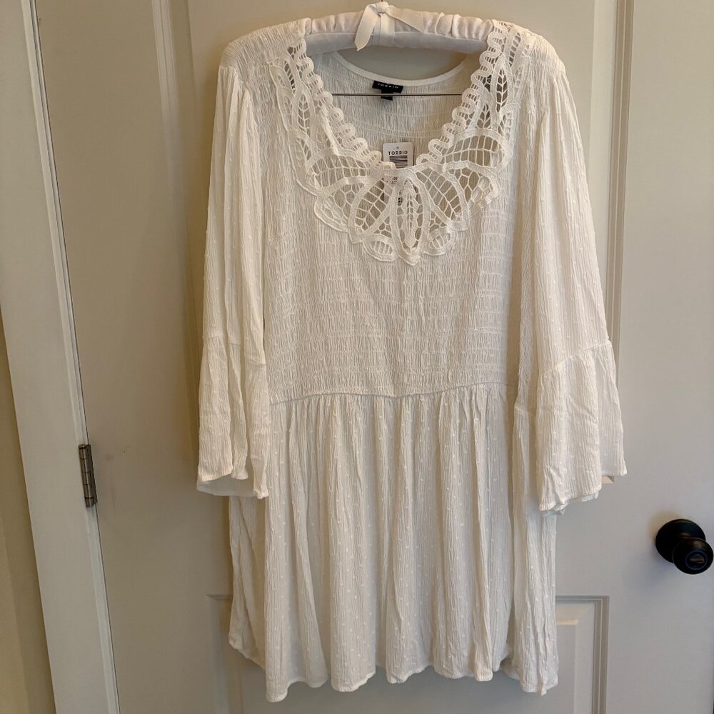 NWT Torrid White Crinkle 3/4 Sleeve Tunic Blouse Top Size 4X